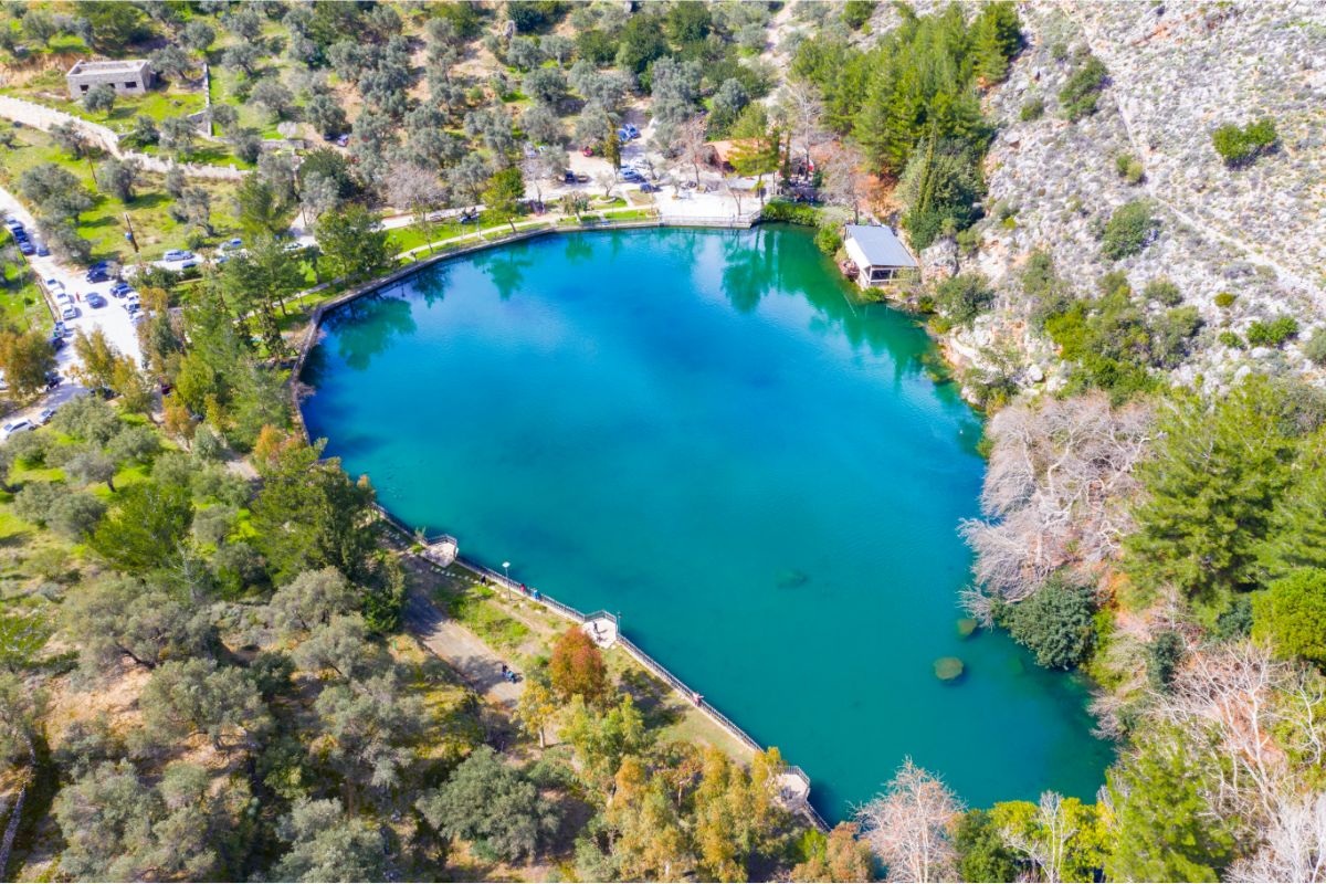 Discovering Crete's iconic lakes