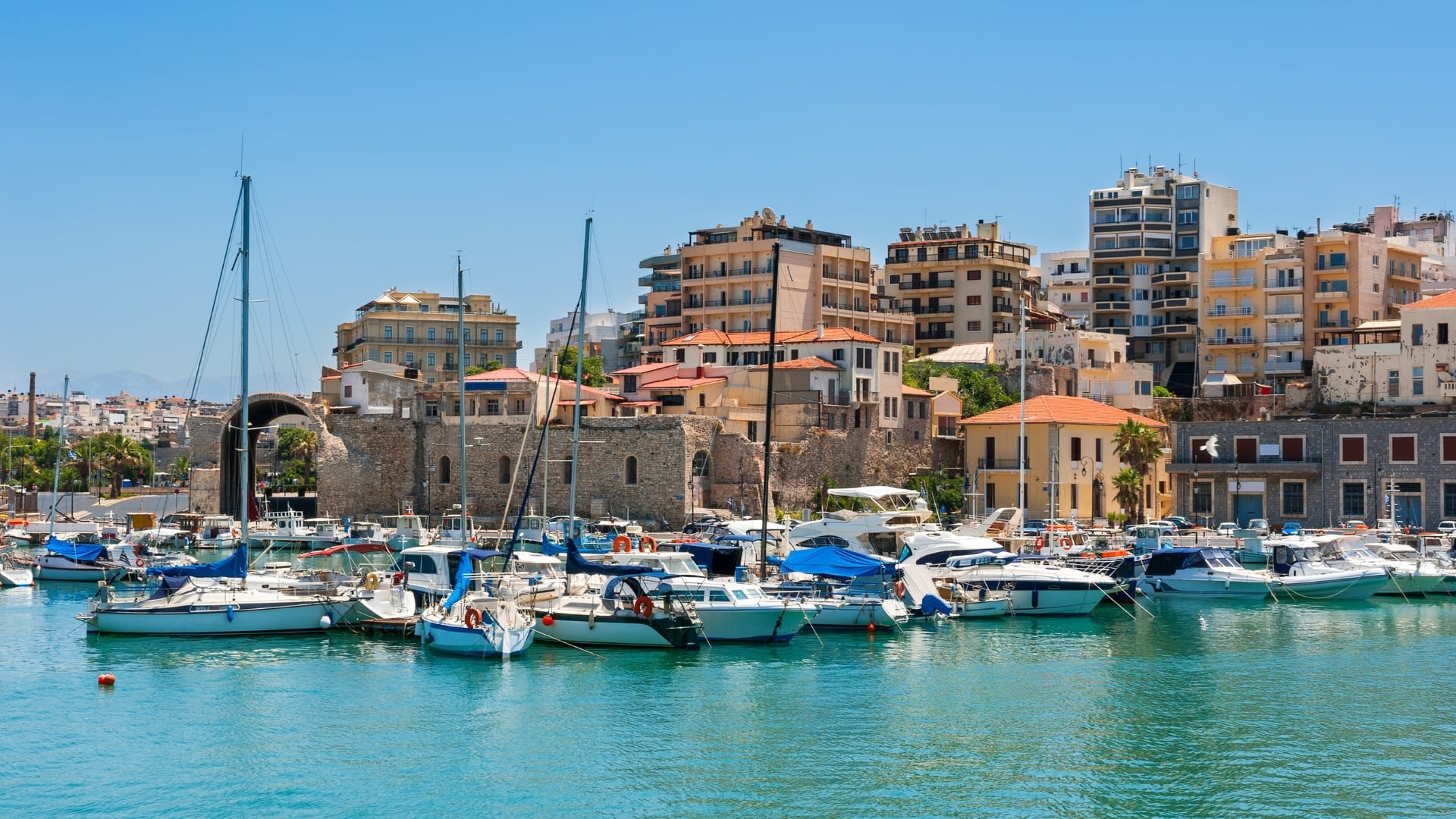 A visit into Cretan culture at Heraklion Central Market