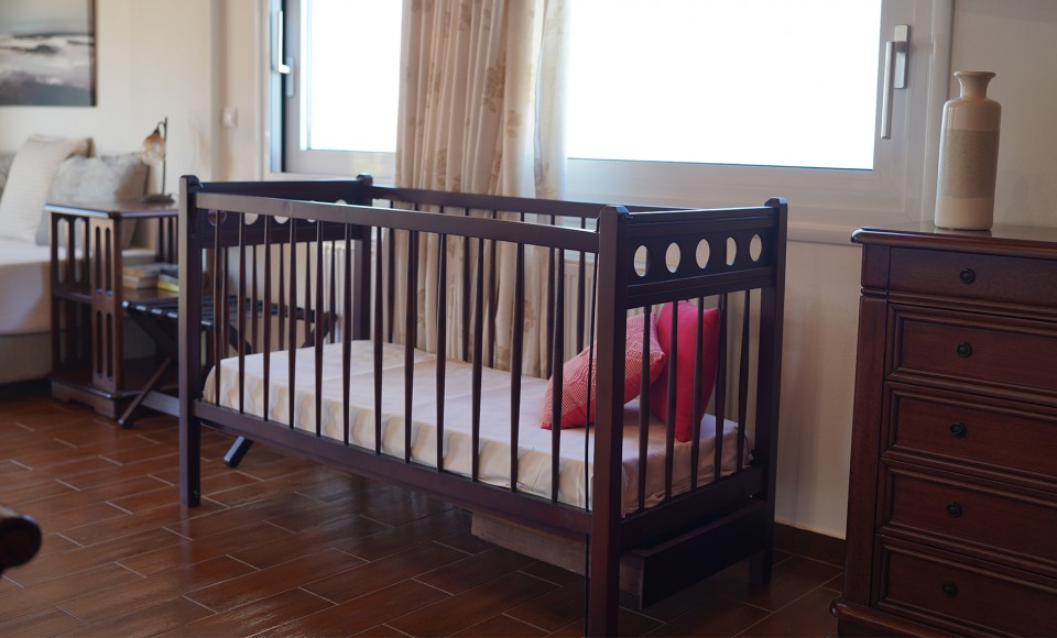 The ultimate guide to traveling to Crete with a baby or toddler